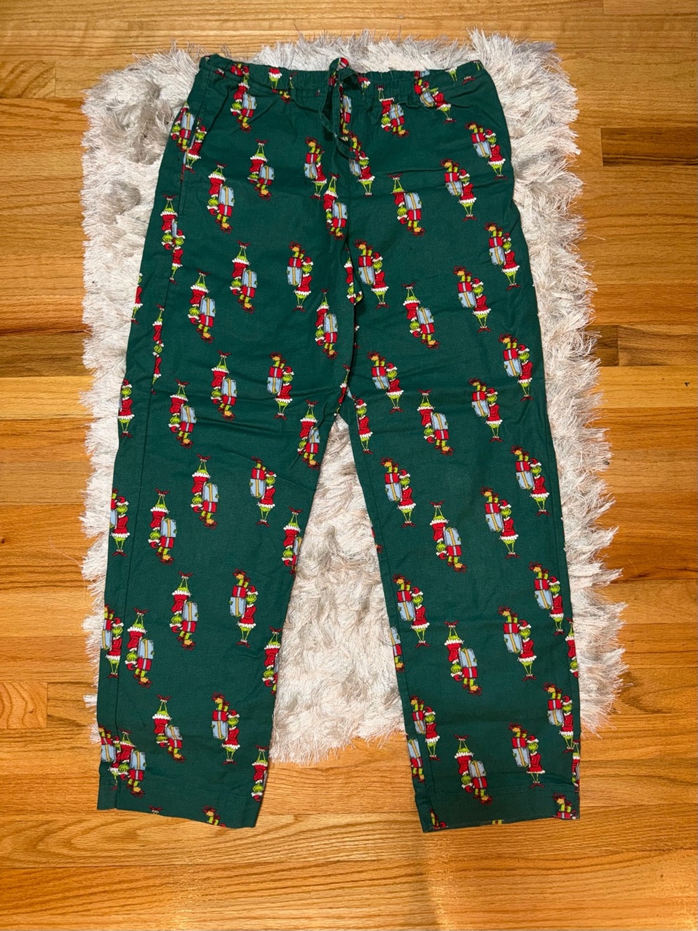 Hanna Andersson Dark Green The Grinch Print Pajama Pants